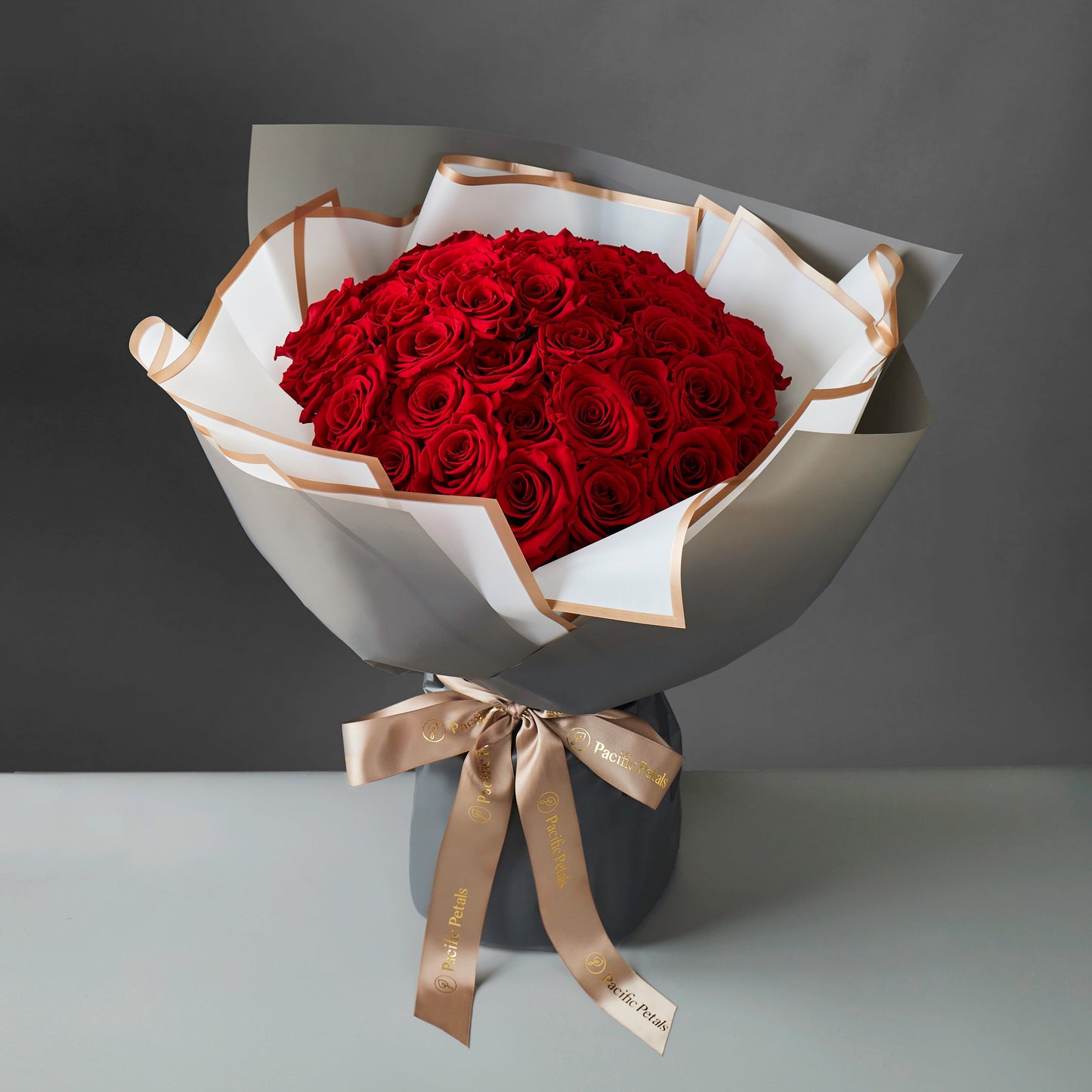 Endless love (49 pcs Preserved Roses from Ecuador)