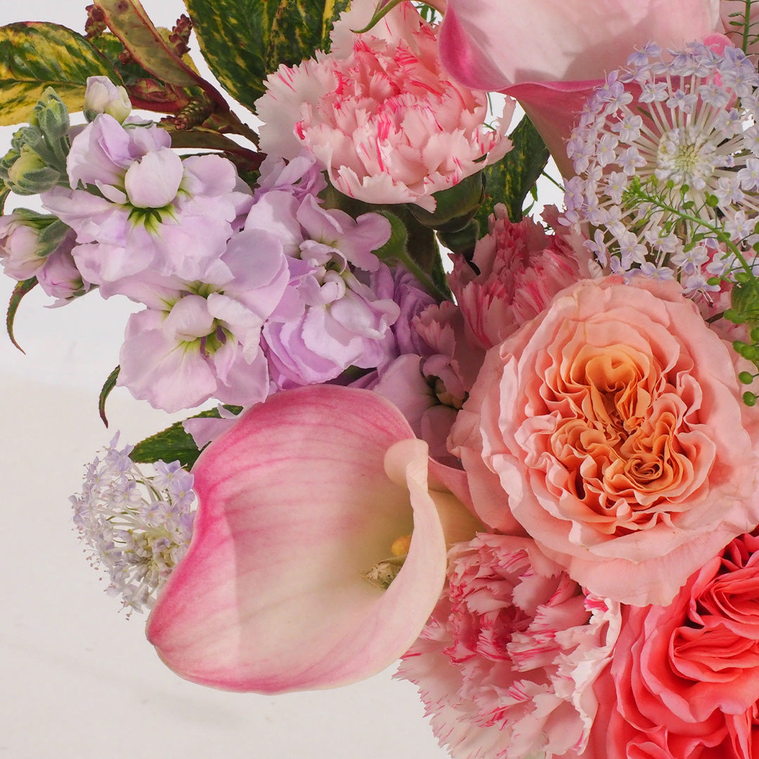 Finale of Dawn-Luxury Mother’s Day Floral Gifts