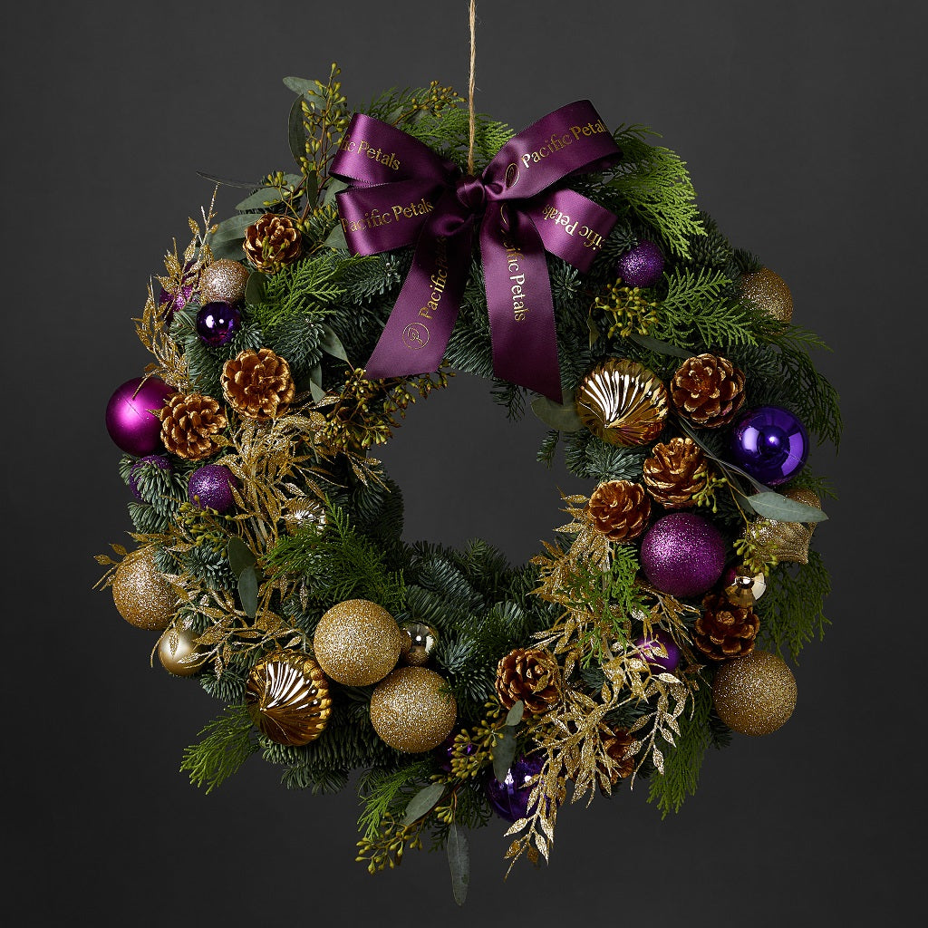 The shiny star xmas wreath