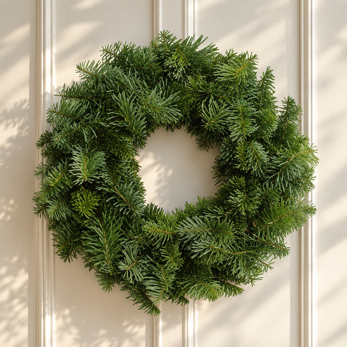 Holland Noble Christmas Wreath (Size: 30-50cm)