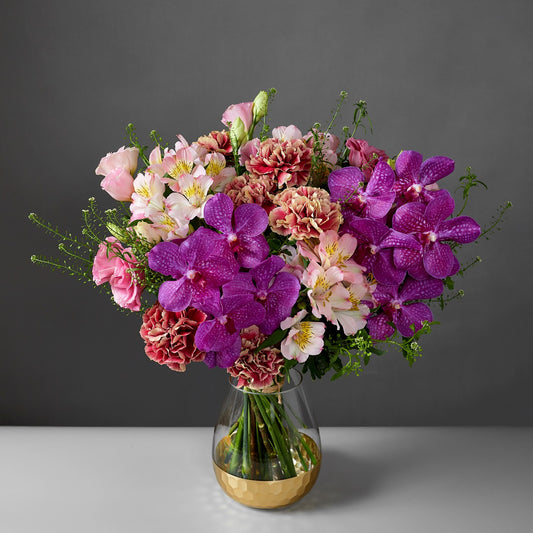 Mother's Day - The timeless beauty flower vase